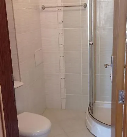 1 Bedroom In Eden Near Casino And The Beachplatinum Апартамент